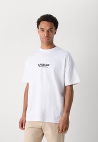 Barbour International FORMULA - T-shirt estampada - white
