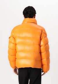 LOW LIGHTS STUDIOS® Zimná bunda - orange