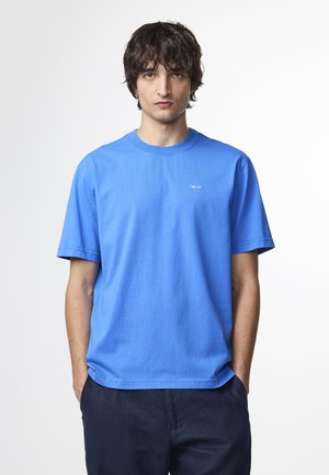 - T-shirt basic