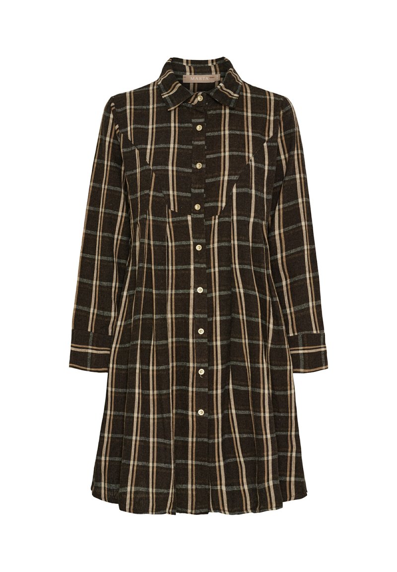 Brun ternet skjortekjole med lange ærmer, knapper foran, krave og brystlomme. Mønstret har beige og lyseblå striber.