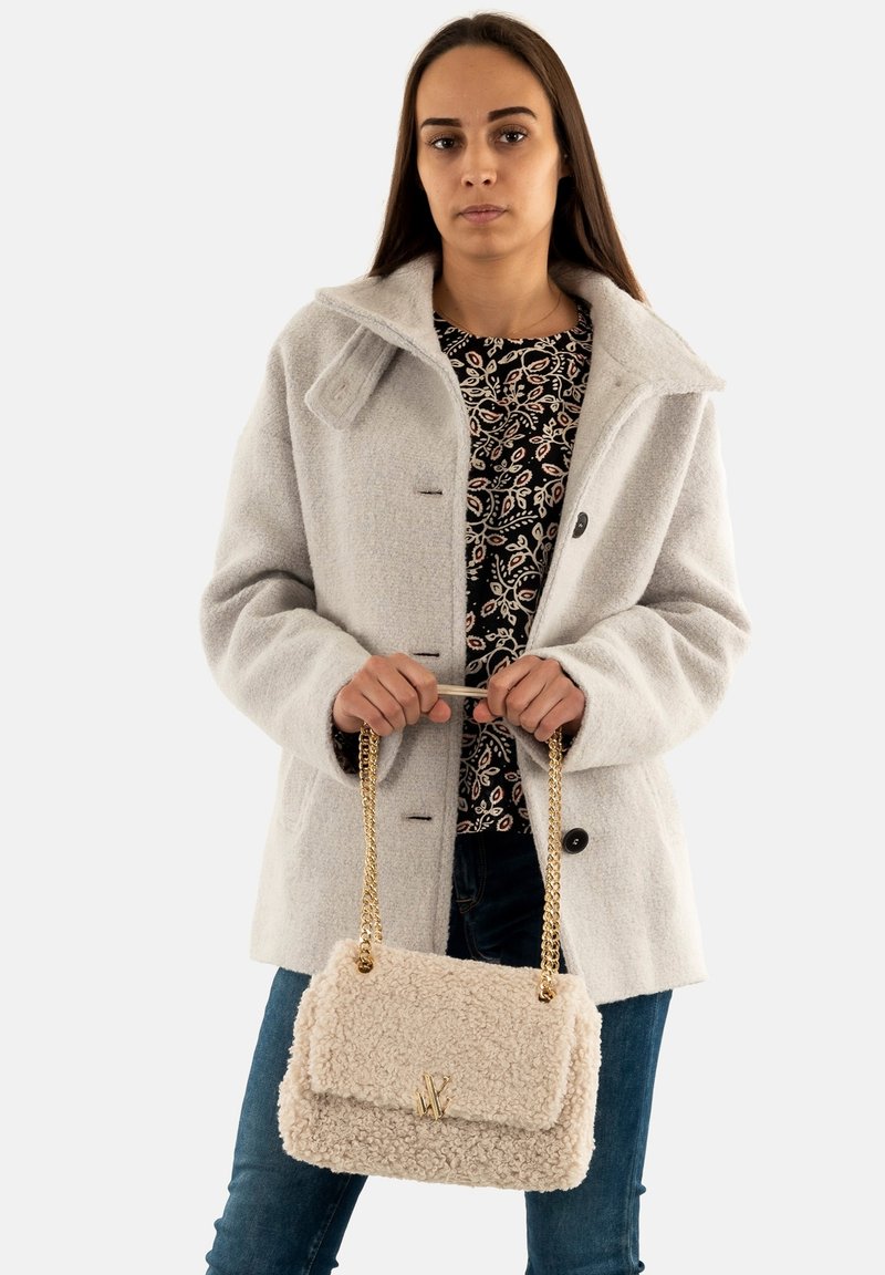 Vanessa Wu Schoudertas - blanc