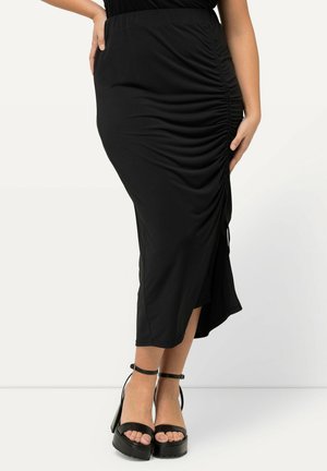 Ulla Popken GATHERED RUCHED FRONT - Pouzdrová sukně - black