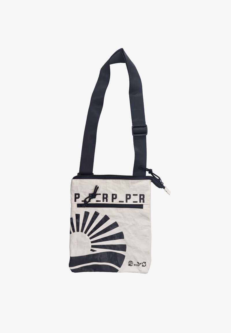 Ristilaukku valkoisesta kankaasta, jossa on musta auringonsäteilykuvio. Varustettu vetoketjulla ja säädettävällä mustalla hihnalla. Ekologinen materiaali.