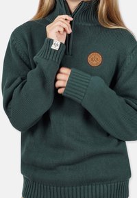 Band of Rascals Sweter