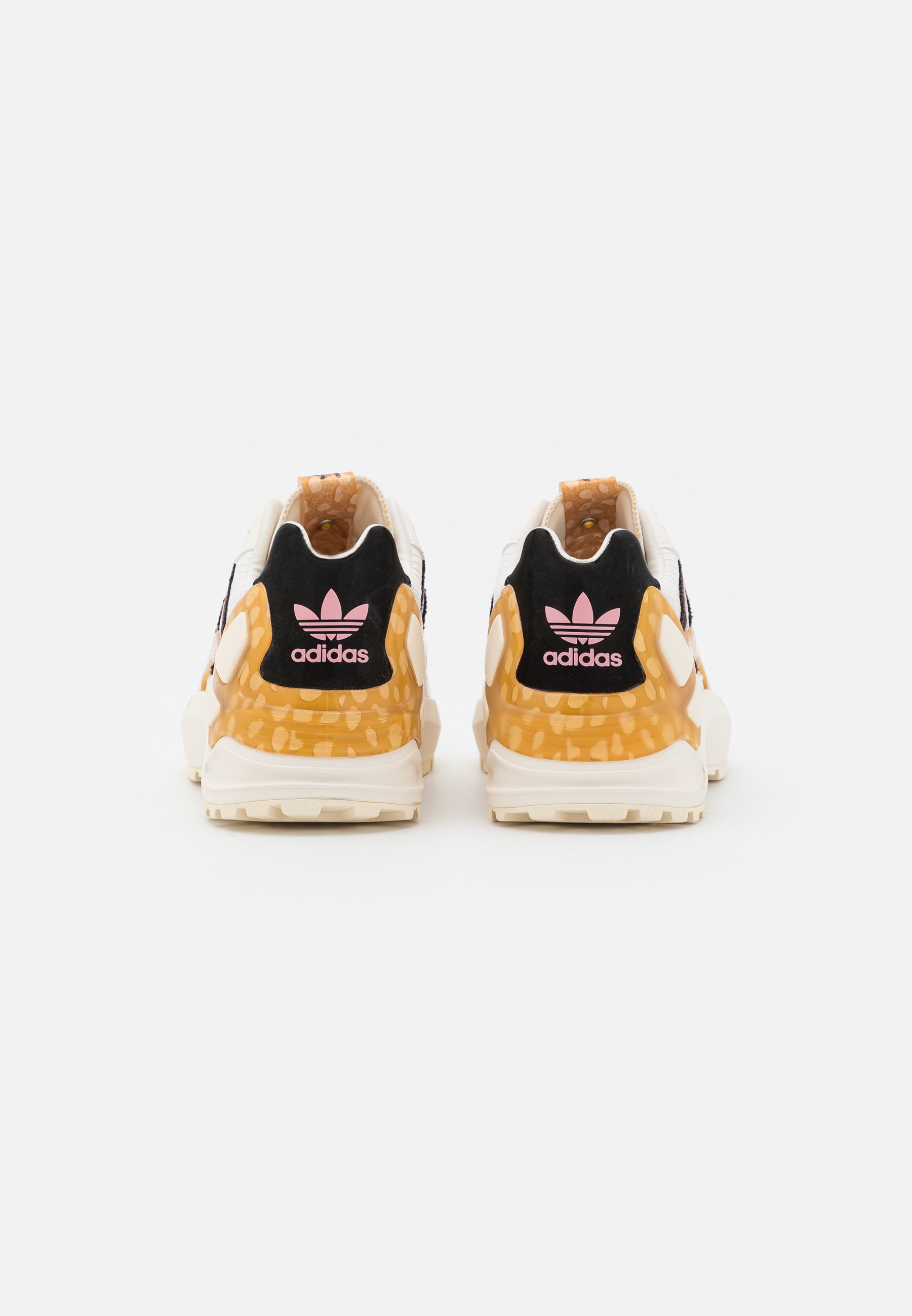 adidas Originals DISNEY ZX WAVIAN - Trainers - chalk white/core adidas Originals DISNEY ZX WAVIAN - Trainers - chalk white/core