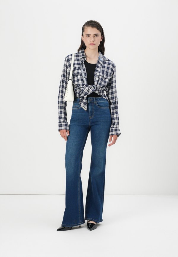 FLARE HW WILLA - Bootcut jeans3