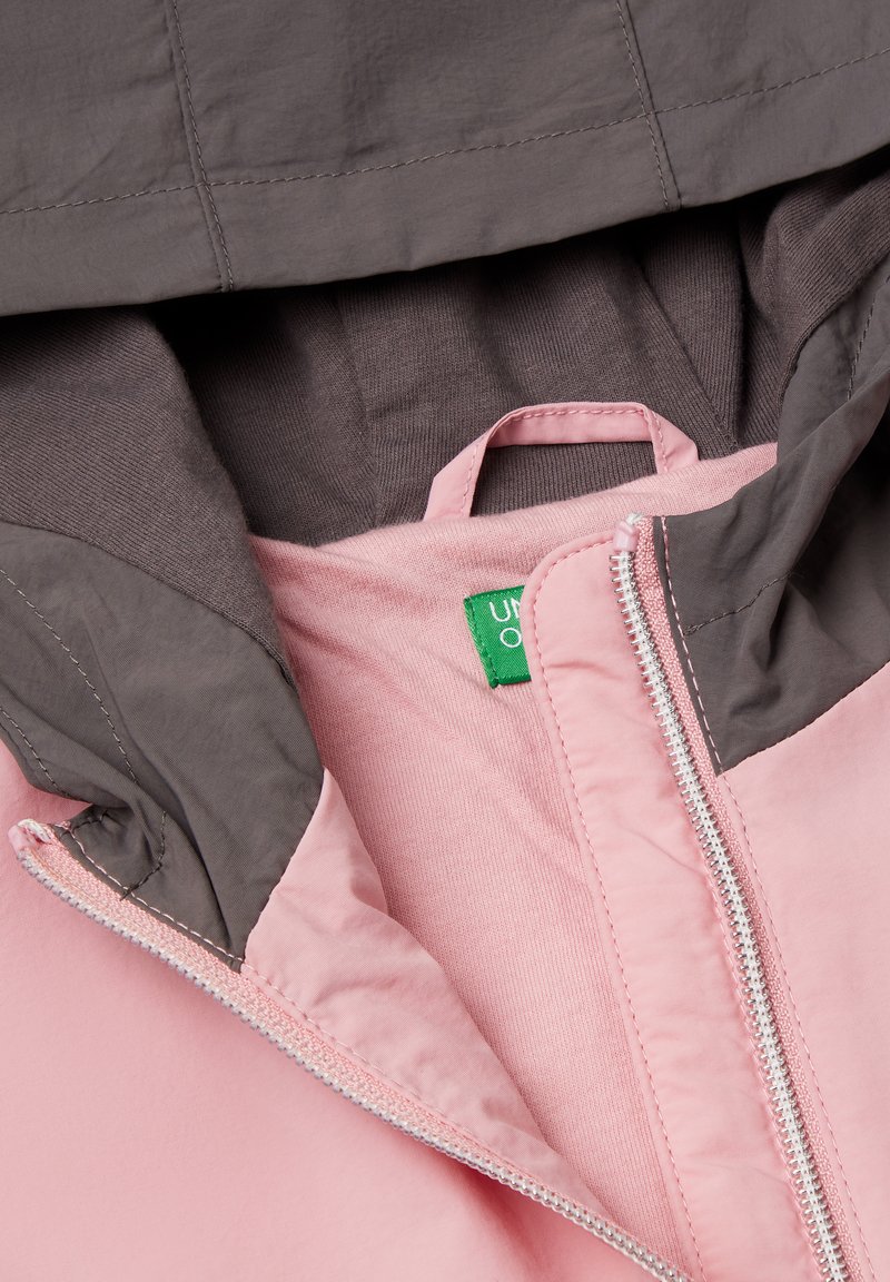 Giacchetto United Colors Of Benetton Per Bambine - Mezze Stagioni Caldo E Comodo - Foto 13