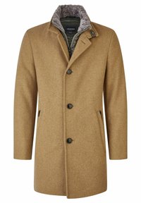 Abrigo de mezcla de lana color canela con cuello de piel sintética, cierre de botones y bolsillos laterales con cremallera. La tela tiene un acabado suave y texturizado.