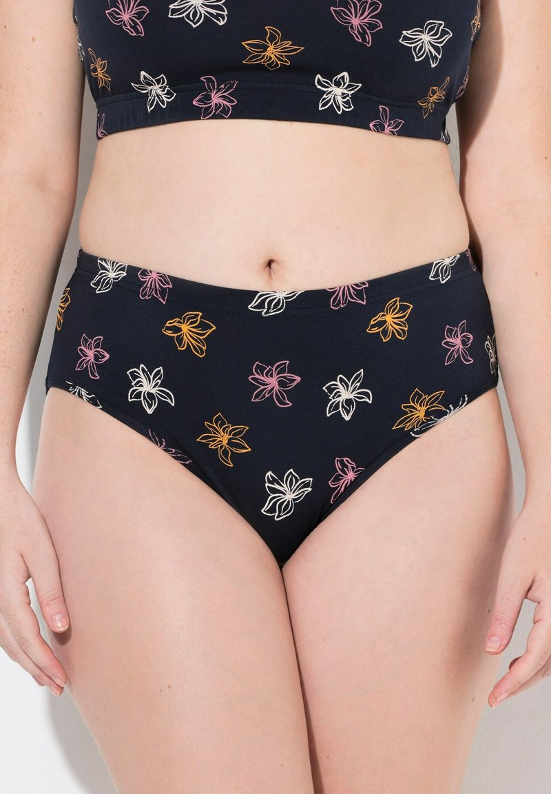 Marinefarbener Bikini mit floralem Stickmuster in Rosa, Weiß und Orange. Verfügt über ein eng anliegendes Oberteil und einen hochgeschnittenen Slip. Glattes, weiches Material.