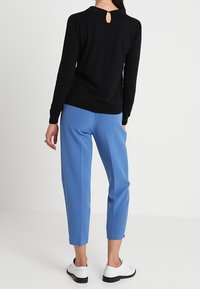 mint&berry Strickpullover - black