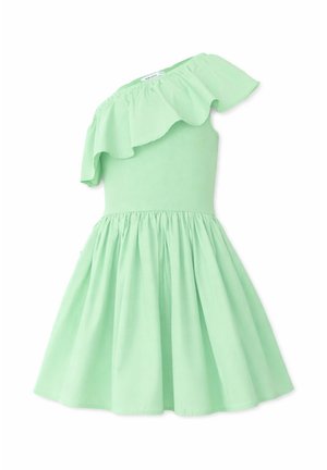Jasnozielona sukienka bez rękawów z jedną falbanianą ramiączką z odkrytym ramieniem i marszczoną spódnicą do kolan.