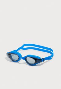 Gafas de natación azules con un marco negro, correas de silicona y lentes tintados. Cuenta con una correa ajustable para un ajuste seguro.