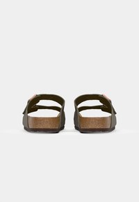Thumbnail Image 6