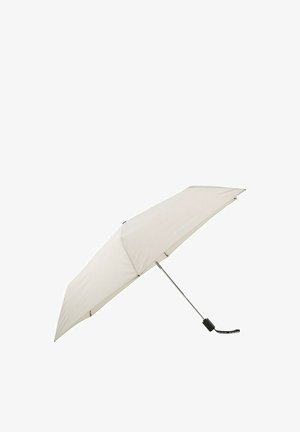 Parapluie beige clair avec une toile en tissu lisse, cadre métallique argenté et poignée en plastique noir. Présente un design épuré et minimaliste.