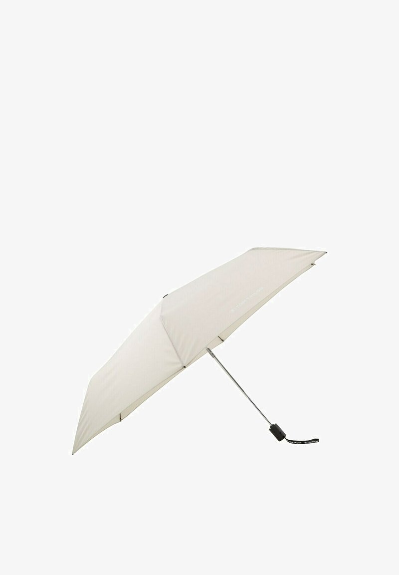 Parapluie beige clair avec une toile en tissu lisse, cadre métallique argenté et poignée en plastique noir. Présente un design épuré et minimaliste.
