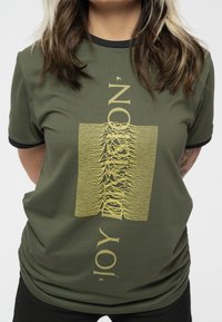 Paradiso Clothing DIVISION BLENDED PULSE RINGER - Print T-shirt - green