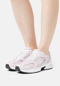 New Balance - 530 UNISEX - Sneakers low - stone pink Imagine miniatură 1