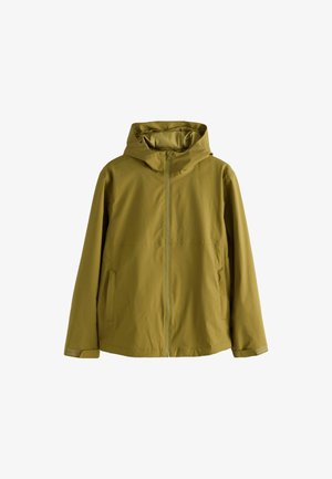 Chaqueta con capucha en verde oliva, hecha de una tela suave y ligera. Presenta un cierre frontal, dos bolsillos laterales y puños ajustables.