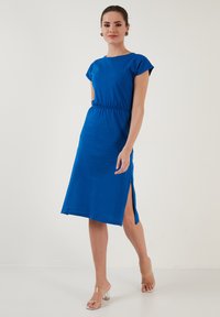 LELA SHORT SLEEVE MIDI - Day dress - royal blue