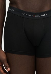 Tommy Hilfiger 3 PACK - Trunks - grey heather/black/white