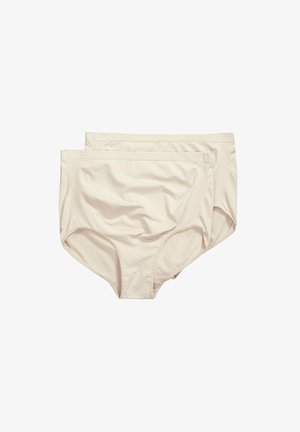 Dwa beżowe bezszwowe figi z wysokim stanem ułożone jedna na drugiej, pokazujące gładką tkaninę i pełne pokrycie na białym tle.