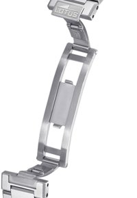 Bracelet de montre en acier inoxydable avec une finition polie et brossée, présentant des maillons entrelacés et une découpe rectangulaire centrale.
