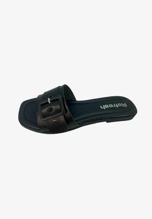 Sandalo a infradito nero con una fascia ampia che presenta un dettagli di fibbia quadrata, materiale in pelle, suola piatta e soletta imbottita per il massimo comfort.