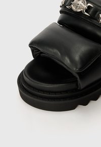 Toga Mules - black