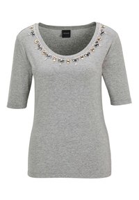 Graues kurzärmliges Shirt mit runder Ausschnittkante und dekorativen Pailletten und Perlen entlang des Kragens.