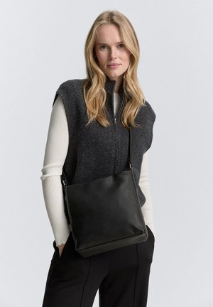 TOM TAILOR Umhängetasche - schwarz