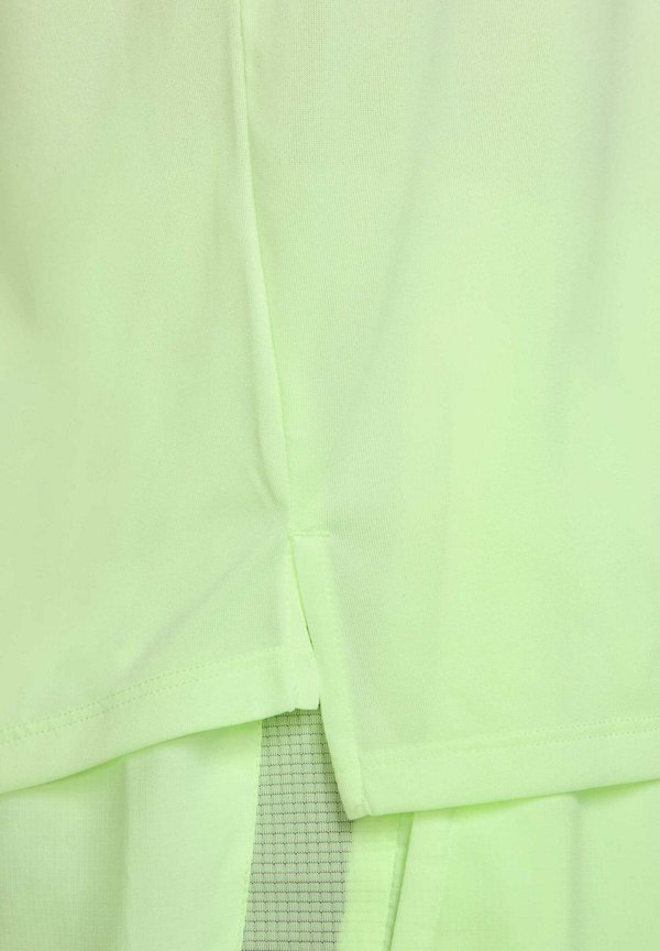 STRIDE TOP - Sports T-shirt - barely volt4
