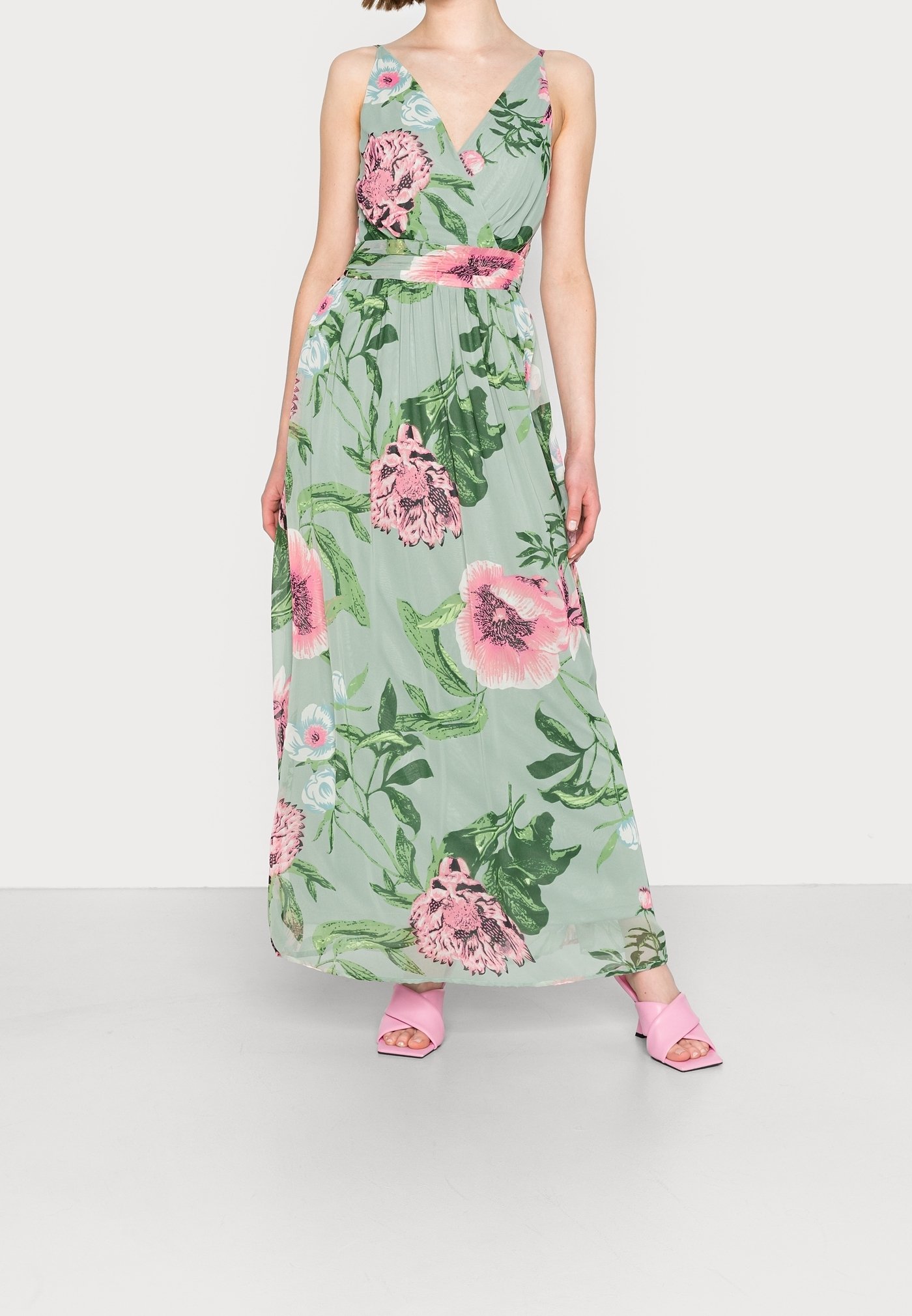 Vero Moda Maxi dress - green - (Pre-owned) - Zalando.ie Vero Moda Maxi dress - green - (Pre-owned) - Zalando.ie