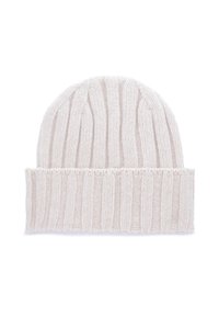Beanie a coste di un beige chiaro, realizzato in morbido tessuto a maglia, con un risvolto alla base per maggiore calore e texture.