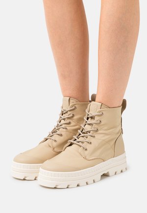 JESSY - Platform ankle boots - wheat field