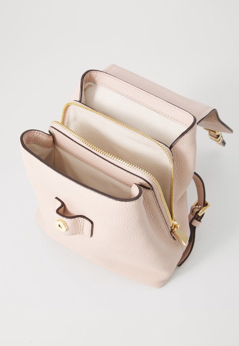 MICHAEL Michael Kors QUINN XS FLAP BACKPACK - Rucksack  display picture 2
