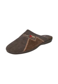 Zapatilla deslizante marrón con una parte superior texturizada de diseño tejido, detalles de ante y una suela de goma de perfil bajo. Presenta un detalle triangular rojo.