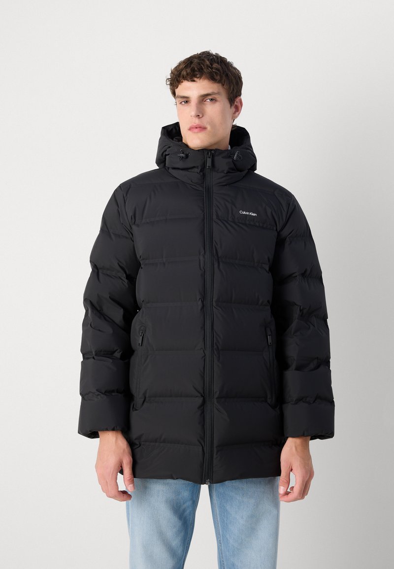 Calvin Klein LONG HOODED - Kabát z prachového peří - black
