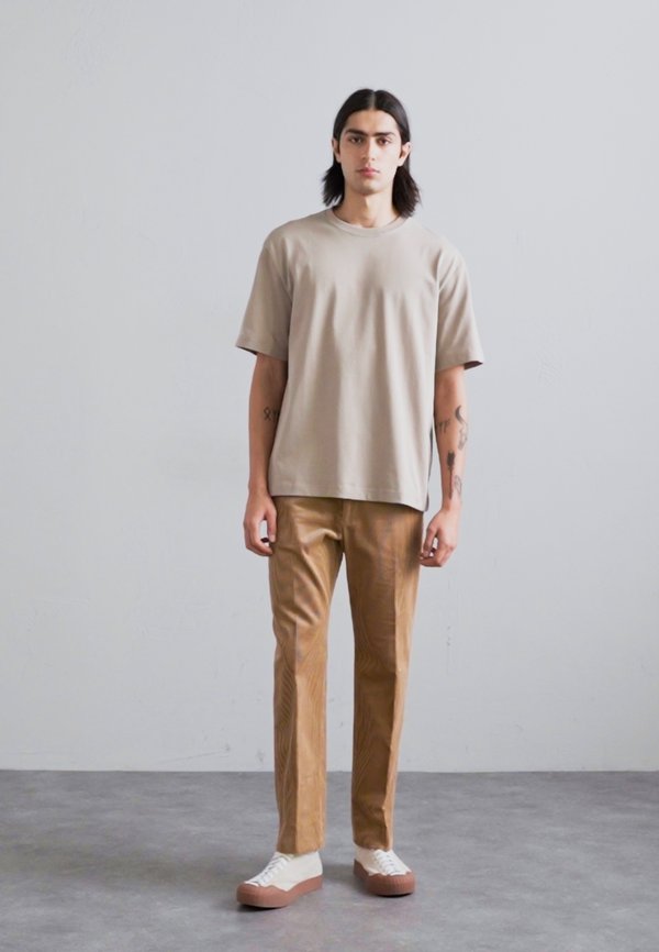 CROPPED TROUSERS - Trousers - dark beige3