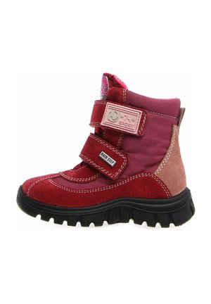 Stivale invernale per bambini rosso e rosa con suola nera robusta, due cinghie in Velcro etichettate "74 Sport" e "Rain Step" e cuciture rinforzate.