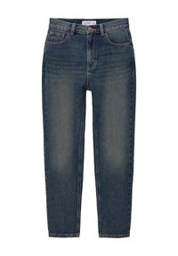 Jean en denim bleu foncé présentant un design classique avec une coupe droite, cinq poches, une fermeture à bouton métallique et des détails d'usure subtils.