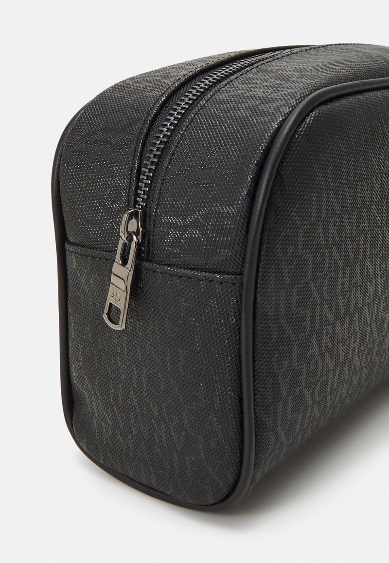 armani wash bag