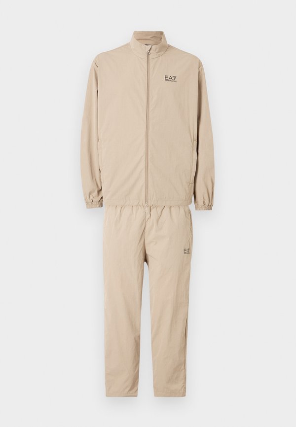 Tracksuit - cobblestone3