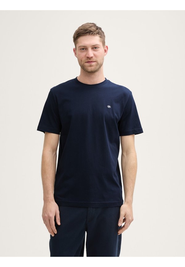 TRIPLEPACK T-SHIRTS - Basic T-shirt4