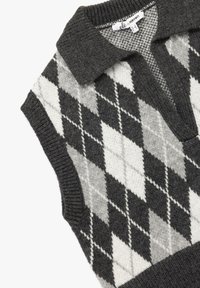 Beżowa kamizelka bez rękawów z wzorem argyle w odcieniach węgla, szarości i bieli oraz z założonym kołnierzem, rozmiar XS, wykonana przez Ole by Katerin.