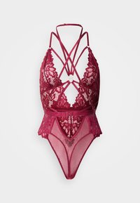 Κορμάκι από δαντέλα μπορντό με περίπλοκα λουλουδάτα σχέδια, διαφανή πάνελ και λουράκια με σταυρωτή λεπτομέρεια. Διαθέτει μεταλλικές λεπτομέρειες.