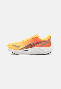 Puma VELOCITY NITRO 3  - Hardloopschoenen voor op de weg - sun stream/sunset glow/white
