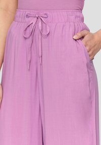 QS Broek - lavendel