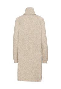 Beige stickad klänning med hög krage, långa ärmar och ribbade muddar. Mjuk textur och något lös passform.