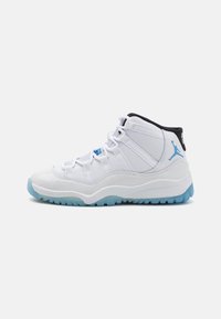 Jordan JORDAN 11 RETRO UNISEX High-top trainers white
