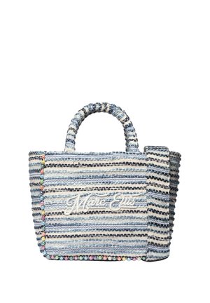 Piccola borsa a mano in tessuto a righe nei toni del blu e bianco con perline decorative multicolori lungo i bordi e manico corto.